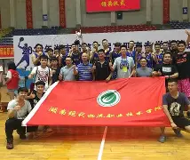 关于力拼对手，争夺胜利的渴望让比赛更加精彩的信息